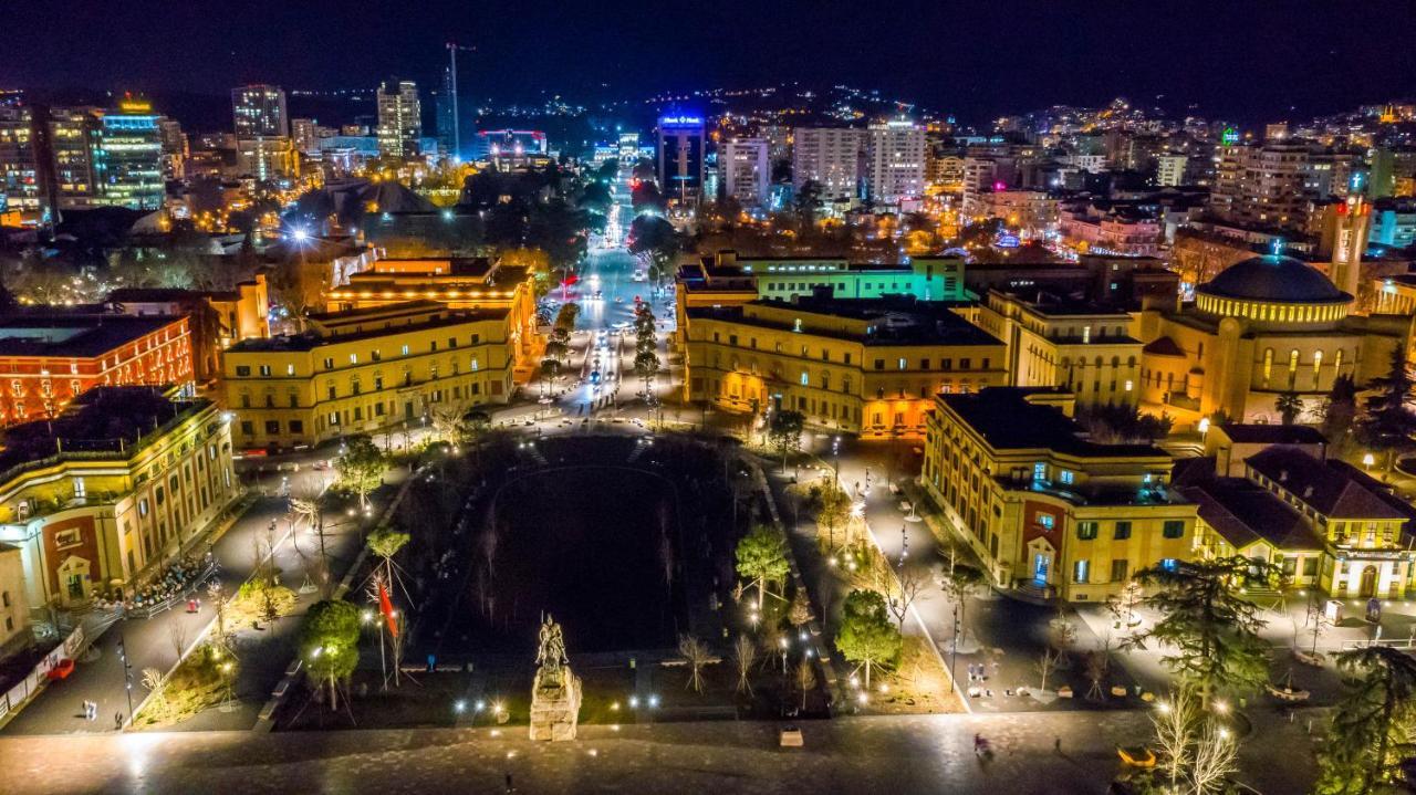 Hotel Rimini Тирана Экстерьер фото