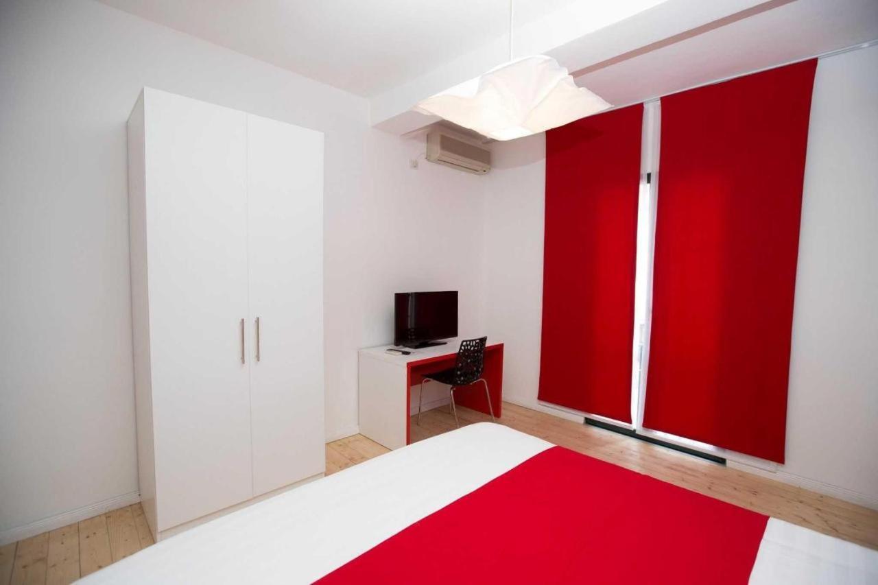 Hotel Rimini Тирана Экстерьер фото