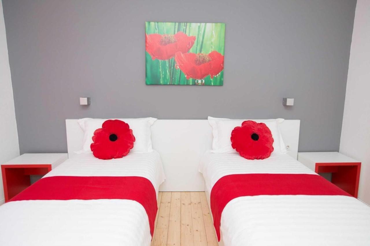 Hotel Rimini Тирана Экстерьер фото