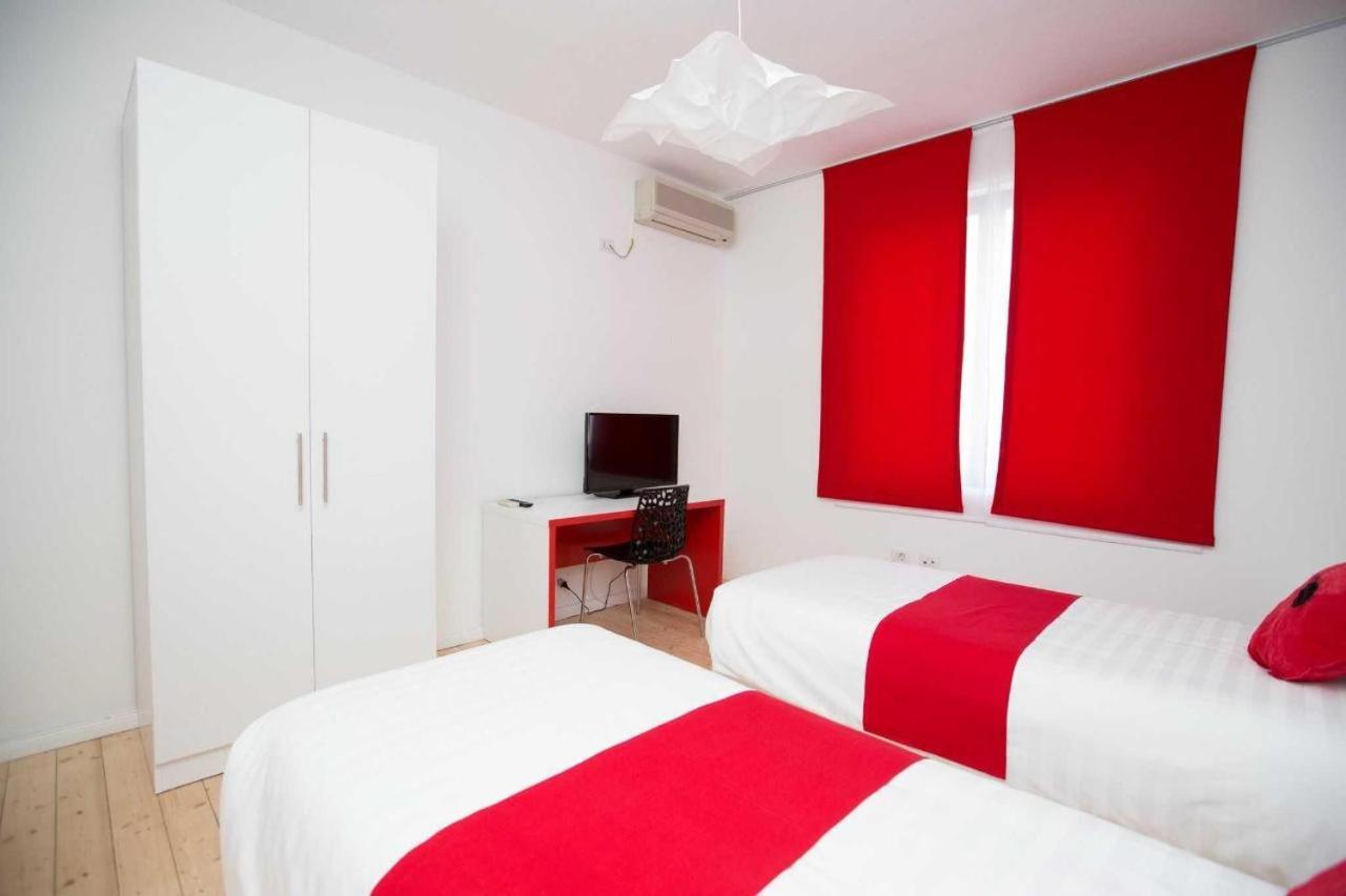 Hotel Rimini Тирана Экстерьер фото