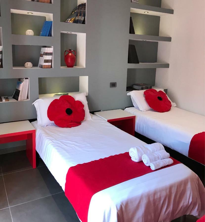 Hotel Rimini Тирана Экстерьер фото